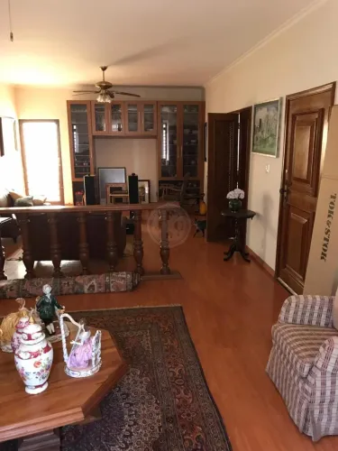 Casa com 4 quartos a venda - Centro