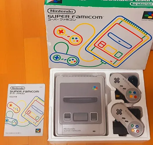 Super Famicon completo na caixa 