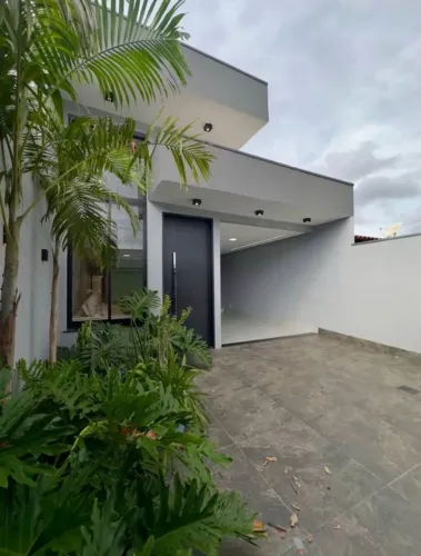Vendo casa, 3 quartos, sendo 1 suíte com closet planejado, cozinha gourmet, área de serviç