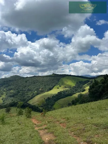 Sítios para venda em Monte Verde no bairro Pitangueiras