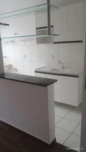 Alugo apartamento 1'100,00 incluso condomínio, não paga água