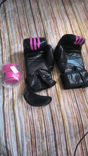 Luva mais bandagem Muay Thai Semi. Nova