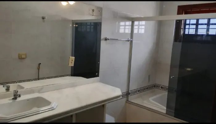 2 casas sobrado, bairro Dona Amélia em Araçatuba 