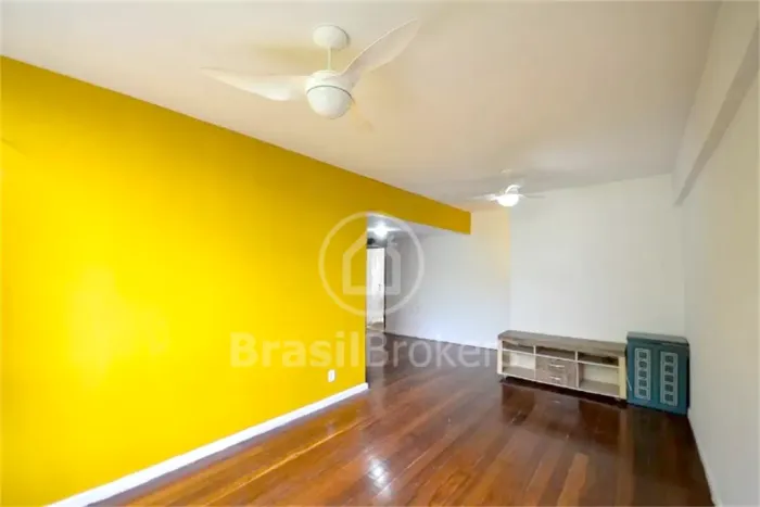 Apartamento em rua sem saída, com 133 m², 3 quartos, 2 vagas de garagem a 10 minutos do Me