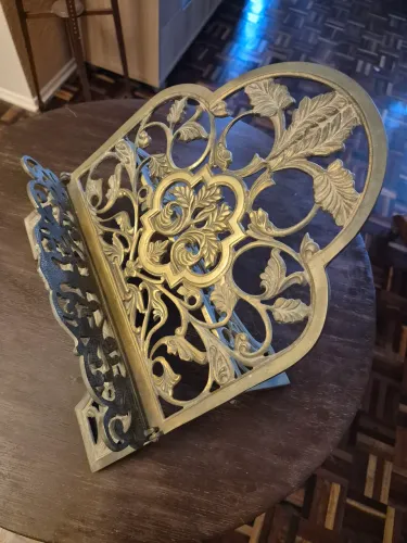 Porta bíblia antigo de bronze