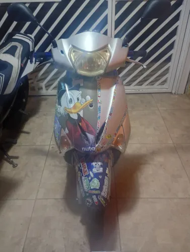 Honda Lead 110 tudo ok só transferir ?