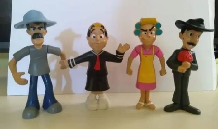 Alguns Bonecos da Turma do CHAVES Confira!