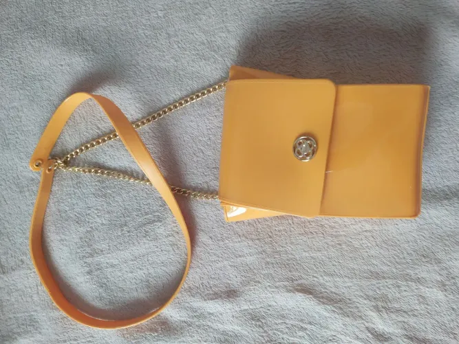 Bolsa Petite Jolie de Ombro Amarela