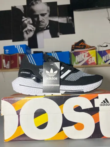 Tênis Adidas Ultraboost