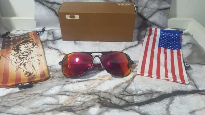 Óculos Sol Modelo Crosshair Lentes Ruby Polarizado