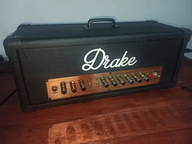 Amplificador para guitarra Drake DM800