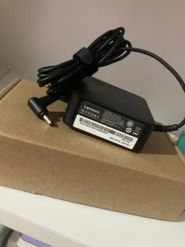 "Adaptador de Energia Lenovo para Laptop Yoga e Legion"