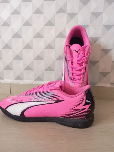 Chuteiras Puma rosa(aceito ofertas)