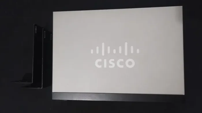 Roteador Cisco Rv Series Rv325 Preto E Prata