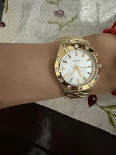 Relógio DKNY Jitney dourado 