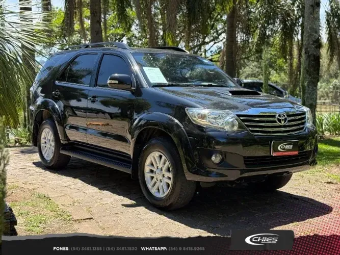 Toyota Hilux SW4 SRV D4-d 4X4 3.0 TDI Dies. AUT 2013