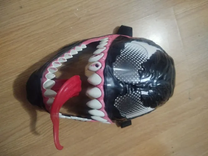 Máscara Venom original Mattel