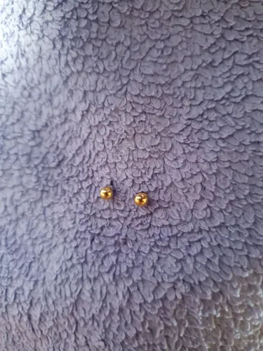 Brinco ponto Dourado