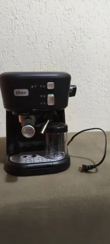 Cafeteira Expresso Oster Nova
