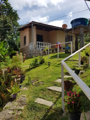Sítio em Mulungu, casa com cinco suítes e dois chalés, porteira fechada - terreno com1.435