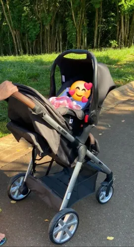 Carrinho ABC Design com Bebê Conforto