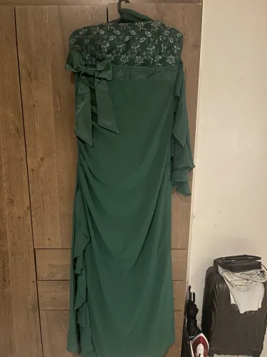 Roupas de festa/Bazar