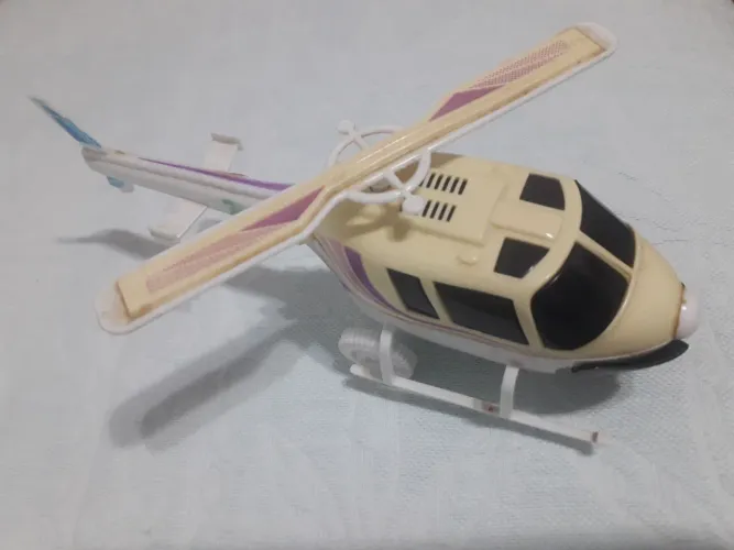 Helicóptero para brinquedo e coleção