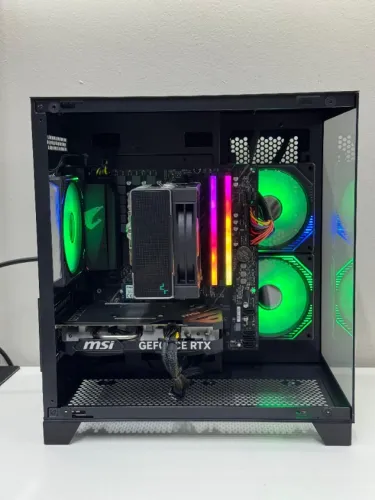 PC Gamer Ryzen 5 5600 / RTX 5060 8Gb / B550 - Loja fisica