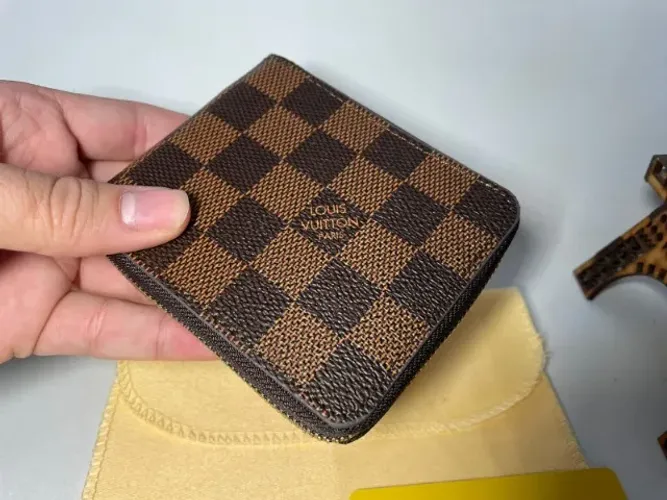 CARTEIRA MASCULINA LOUIS VUITTON LV PREMIUM XADREZ MARROM ZIPER 