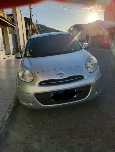 Nissan March SV 1.6 16V Flex Fuel 2012