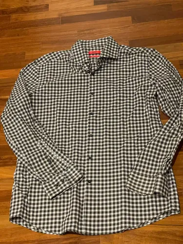 Camisa xadrez branca e preto masculina Hugo Boss slim Fit TAM 44