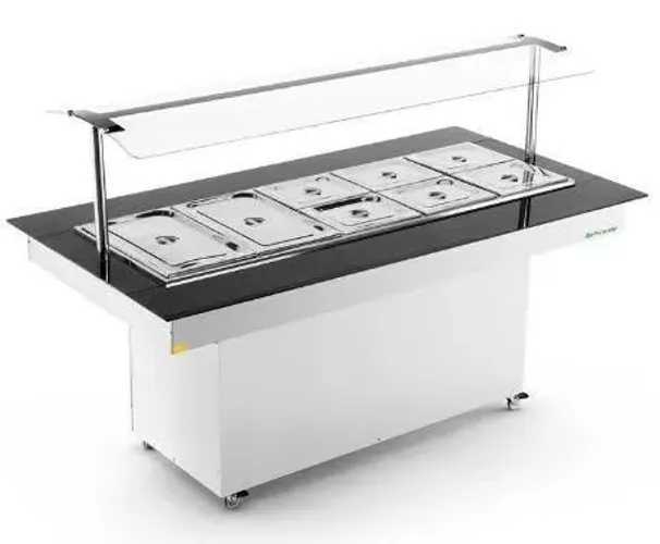 A. Buffet térmico e refrigerado 