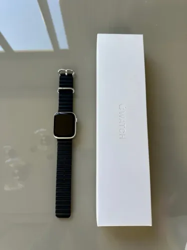 Apple Watch Series 8 45 mm GPS - Estado de Novo - Caixa + Pulseira Original