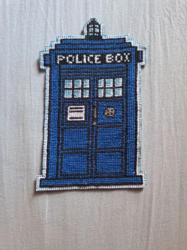 Marca Página Tardis Doctor Who -pixel art bordado
