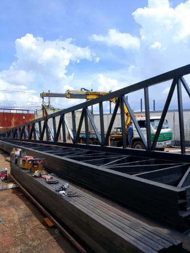 Ferragens para construção - Ferro e Aço - Metalon - U Enrijecido - Telha metálica