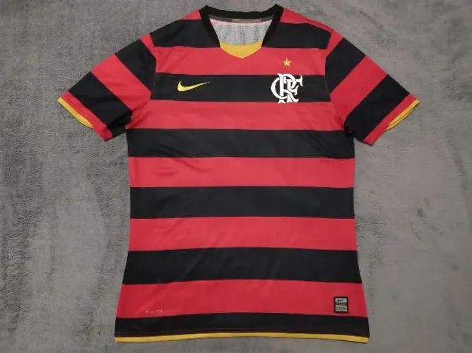 Camisa Oficial Flamengo Nike 2009, #14, tamanho P (50x74cm). Excelente estado!