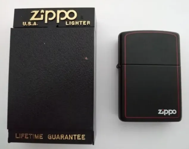 Antigo isqueiro Zippo - Modelo 828 - Anos 90