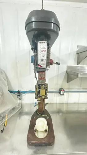 Lacrador para tampas de alumínio bancada profissional Motomil FB-160 