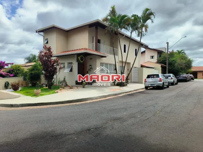 Casa à venda no Condomínio Mirante do Lenheiro em Valinhos