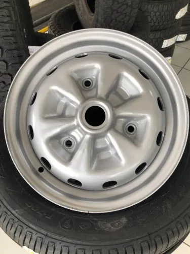 Roda Aro 13 Original Ford Corcel (nova / Sem Uso) (Usado)