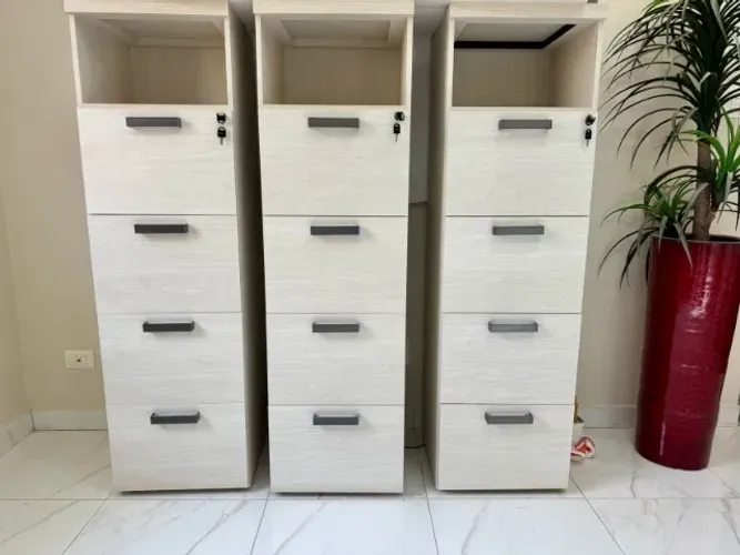 Vendo 3 arquivos verticais para escritório