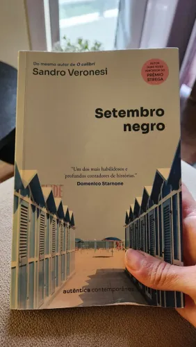 Livro Setembro negro de Sandro Veronesi