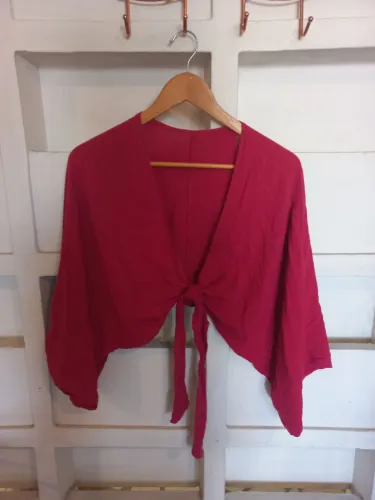Cropped Vermelho Elegante