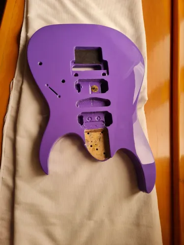 Corpo de guitarra Ibanez Japonesa Roxo Customizado