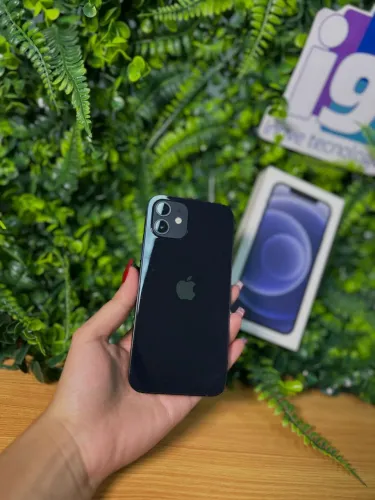 iPhone 12 Preto 64GB 79% saúde da bateria Com caixa Seminovo
