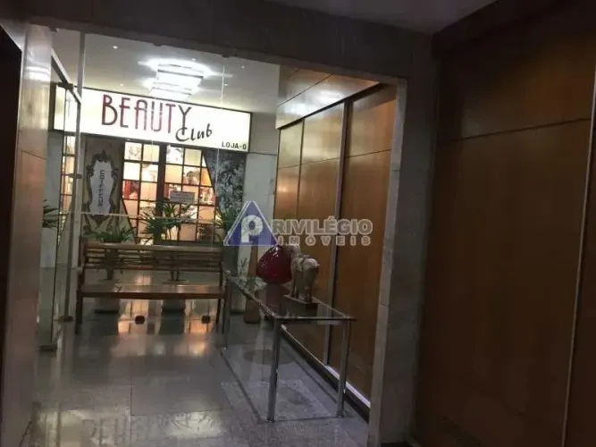 Sala Comercial em Ipanema: 26m², 1 Vaga de Garagem e Portaria 24h na Visconde de Pirajá