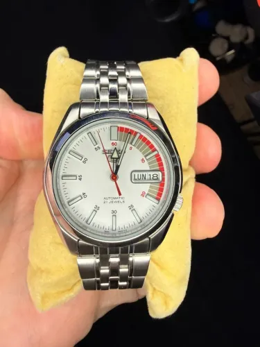 SEIKO 5 AUTOMÁTICO 21 JEWELS