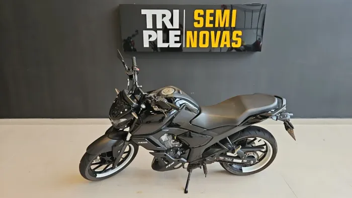 FZ15 23/24- 9311km
