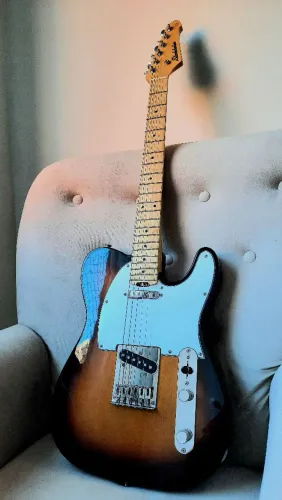 Guitarra Studebaker Starliner Telecaster (ESTADO DE NOVA) - ACEITO TROCA
