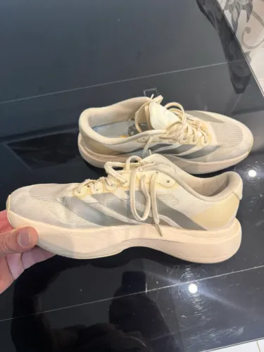 Tênis adizero